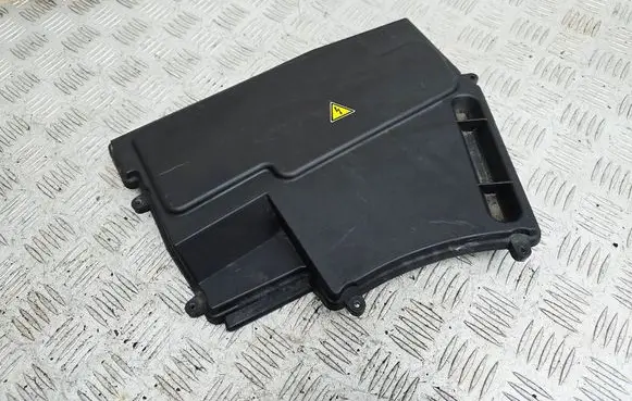 BMW 5 E60 E61 Fuse box cover 7520899 12907520899
