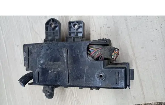 Nissan Pathfinder R50 Fuse box set