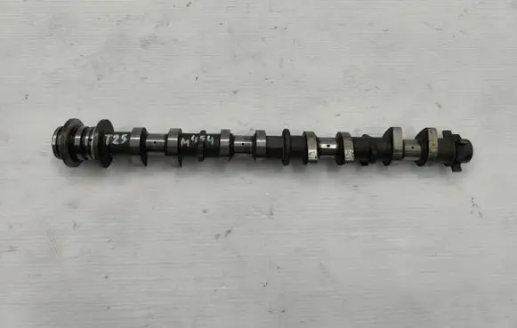 Toyota Avensis T250 Camshaft 