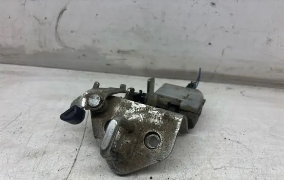 Skoda Octavia Mk2 (1Z) Loading door lock 