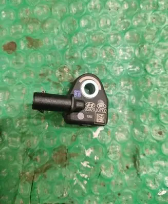 Hyundai Kona I Airbag deployment crash/impact sensor 95920K4100