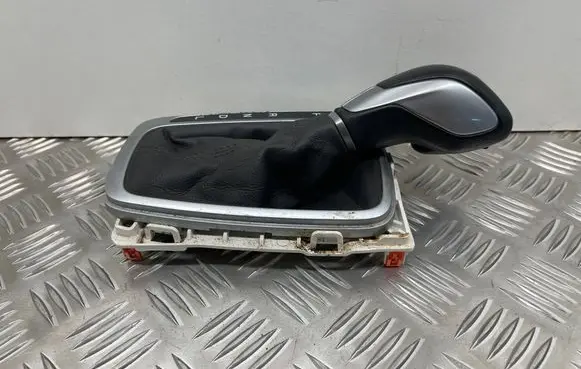 Ford Fusion II Gear lever shifter trim leather/knob 