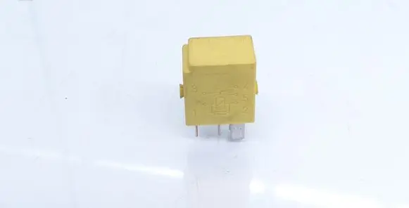 Mercedes-Benz C W203 Other relay 0025421219 4RD00781402