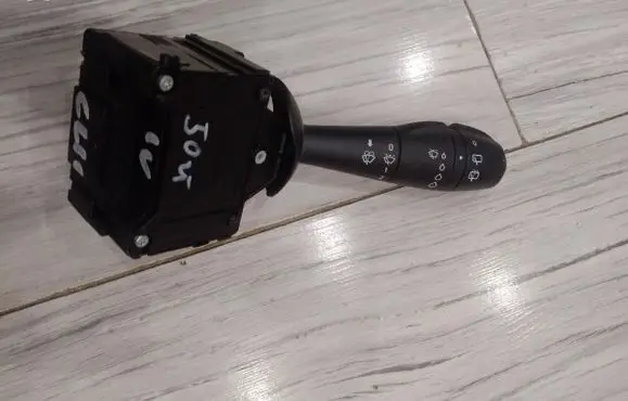 Renault Clio IV Wiper control stalk 255675284R