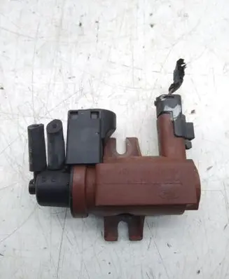Ford Kuga II Turbo solenoid valve 70177100