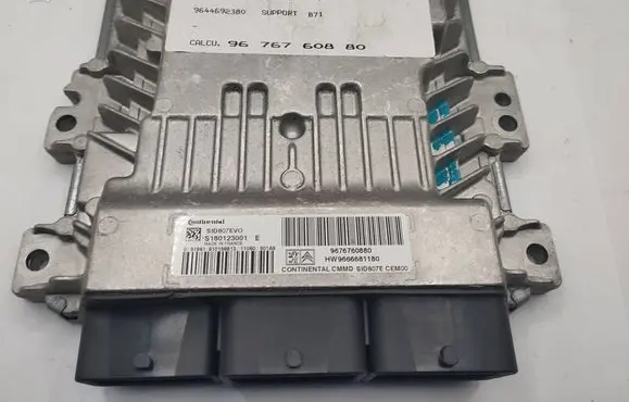 Citroen C4 II Engine control unit/module 9676760880 S180123001 9666681180