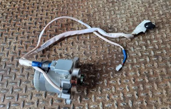 Lexus CT 200H Electric power steering pump 8096076030 1321001303