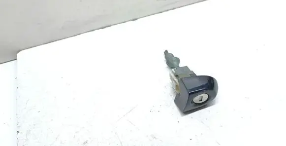 BMW 3 E90 E91 Front door lock (next to the handle) 