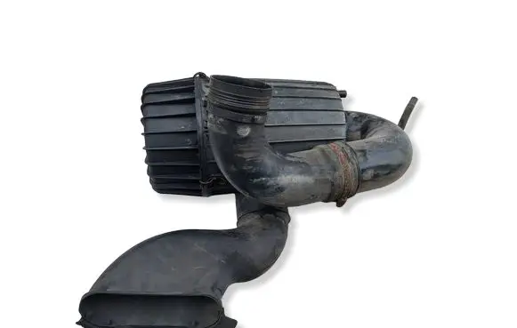 Iveco Daily 35.8 - 9 Air filter box 500315949