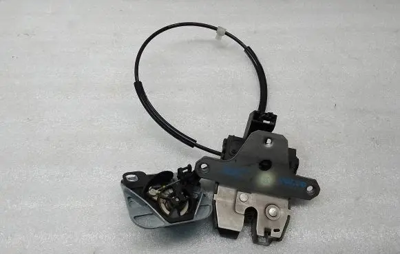 Volvo S60 Tailgate/trunk/boot lock/catch/latch 31278384