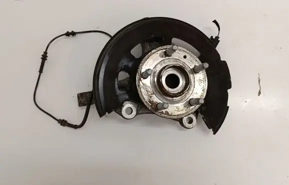Front wheel hub