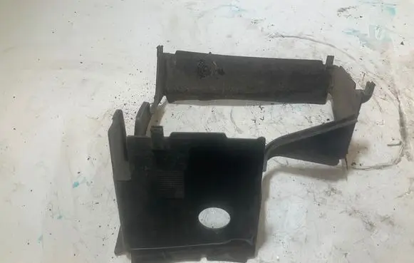 Audi A3 S3 8V Intercooler air guide/duct channel 8V0117339