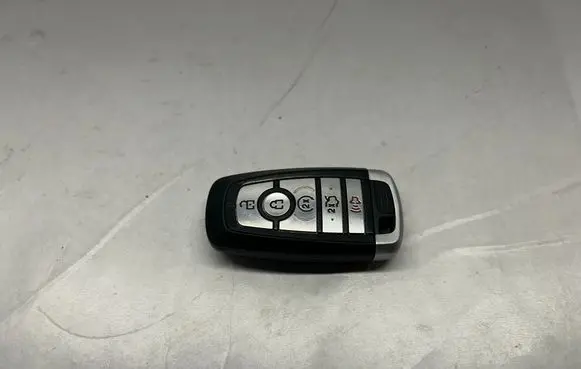 Ford Mustang VI Ignition key/card HS7T15K601BE
