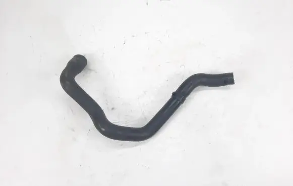 Mercedes-Benz S W221 Engine coolant pipe/hose A2218321023