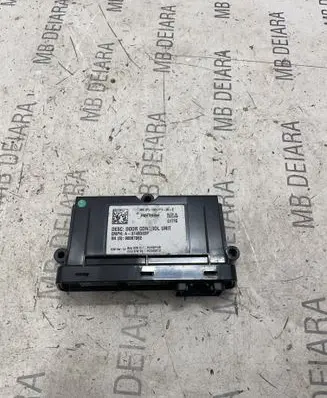 Tesla Model S Other control units/modules 100310100E