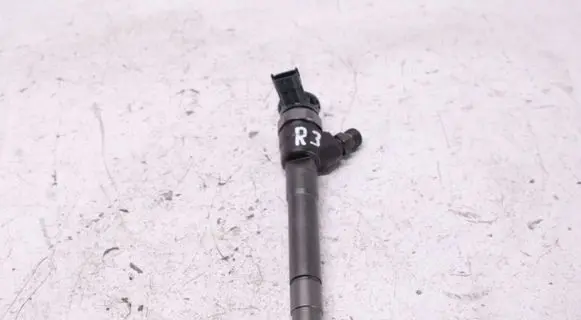 Fuel injector