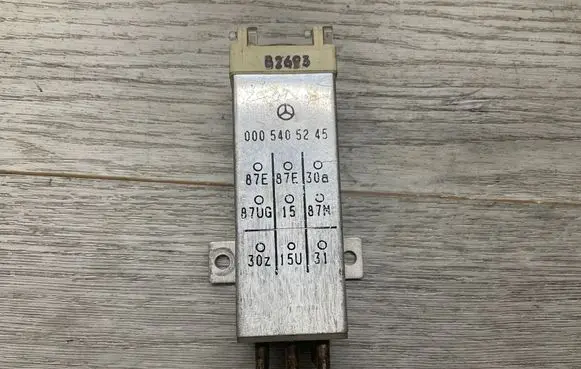 Mercedes-Benz C W202 Other relay 0005405245