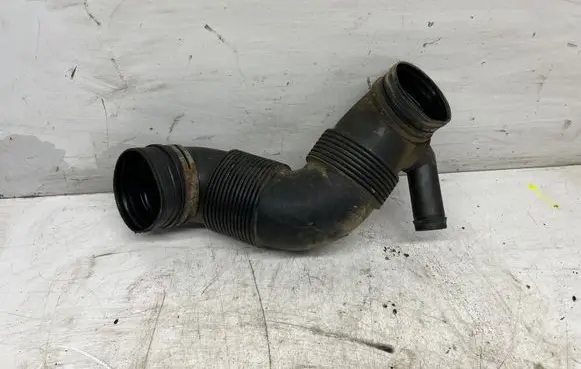 Volkswagen Golf Plus Air intake hose/pipe 3C0129654