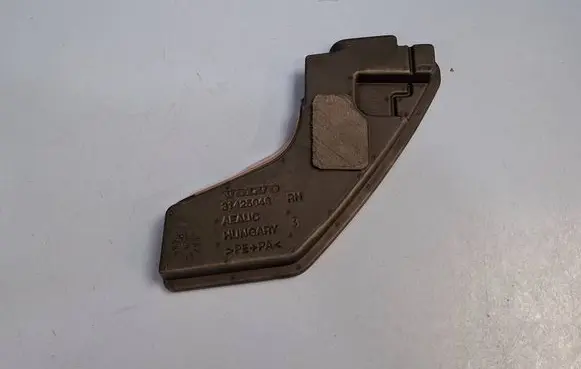 Volvo XC90 Fender foam support/seal 31425046