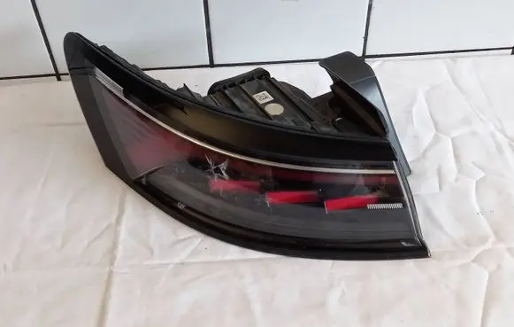 Volkswagen Arteon Rear/tail lights 3G7945207A 82080102