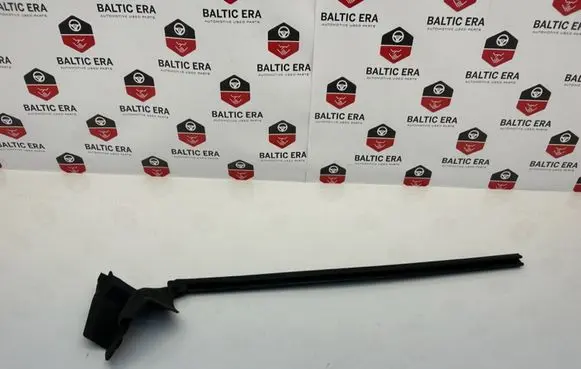 BMW 4 F36 Gran coupe Windshield trim 7310211 5540211