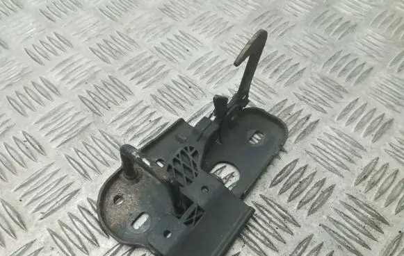 Volkswagen PASSAT B6 Engine bonnet/hood lock/latch loop/hook 3C0823480