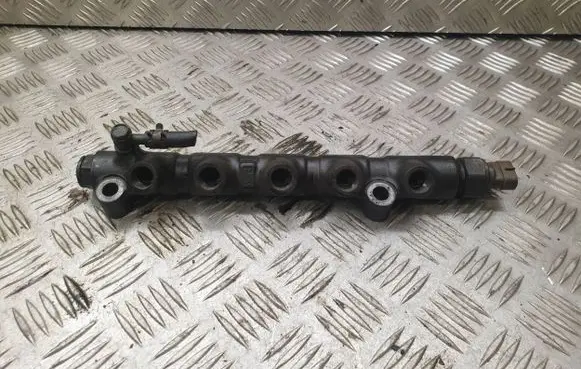 Toyota Corolla Verso E121 Fuel main line pipe 8945812020