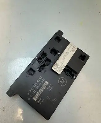 Mercedes-Benz E W211 Door control unit/module 2118200326 356801