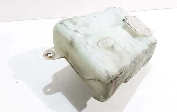 Land Rover Discovery 3 - LR3 Windshield washer fluid reservoir/tank