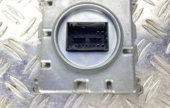 Porsche 911 991 Headlight ballast module Xenon 7PP941572AB 7PP941572A