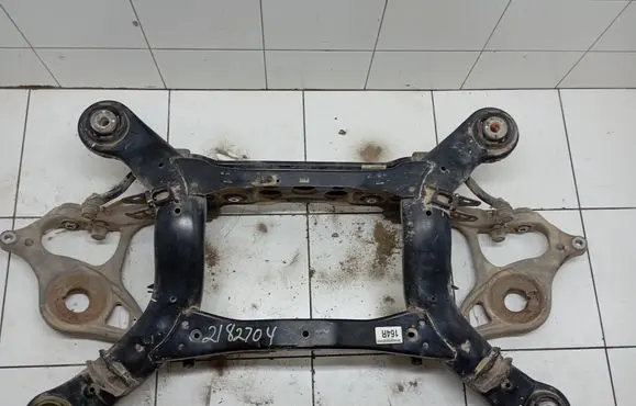Mercedes-Benz ML W164 Rear subframe 282704 33778L255