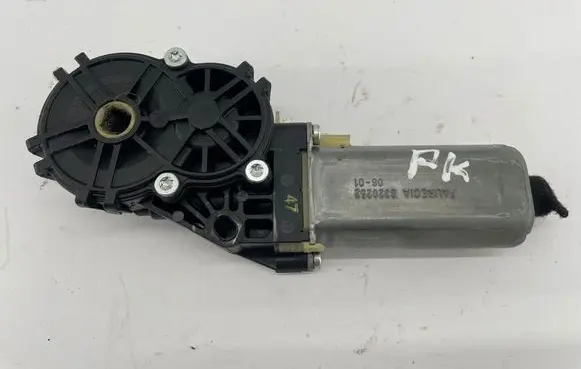 Audi A8 S8 D3 4E Seat adjustment motor 0390203222 8320252