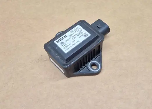 Audi A6 S6 C5 4B ESP acceleration yaw rate sensor 8E0907637A 0265005245 0026844