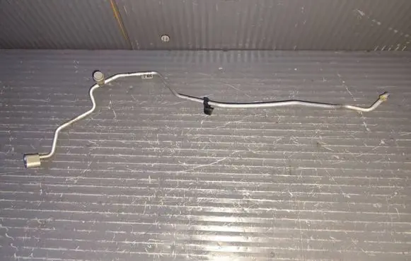 Nissan Qashqai J12 Air conditioning (A/C) pipe/hose 924416UM2A
