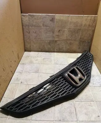 Honda Jazz Front bumper upper radiator grill 71121