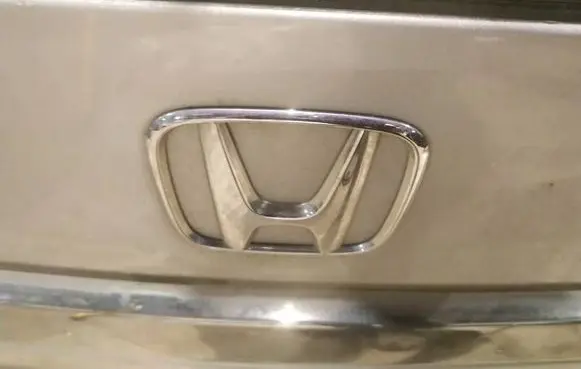 Honda FR-V Manufacturer badge logo/emblem