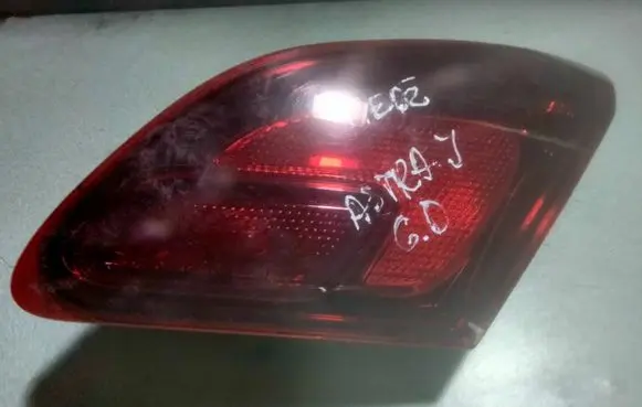 Opel Astra J Tailgate rear/tail lights 1090098 5027