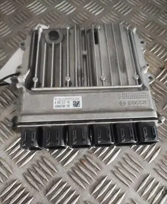 BMW 3 F30 F35 F31 Engine control unit/module 0261S18704 030603768 8693213