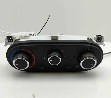Iveco Daily 6th gen Interior fan control switch 42569389