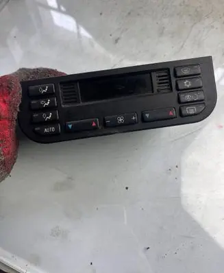 BMW Z3 E36 Climate control unit 8378466 1600041006