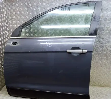 Chevrolet Captiva Front door 25937973
