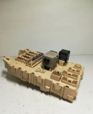 Toyota Yaris Fuse module PPT20GF10
