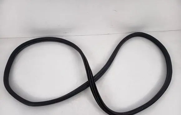 BMW 1 F20 F21 Rubber seal rear door 7240834