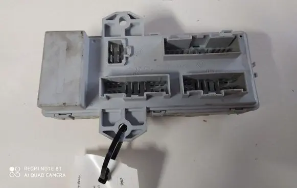 KIA Sorento Fuse module 911713E920 BF3