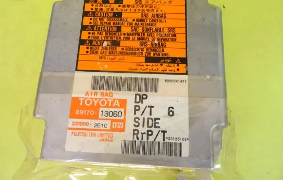 Toyota Corolla Verso E121 Airbag control unit/module 8917013060 89170-13060