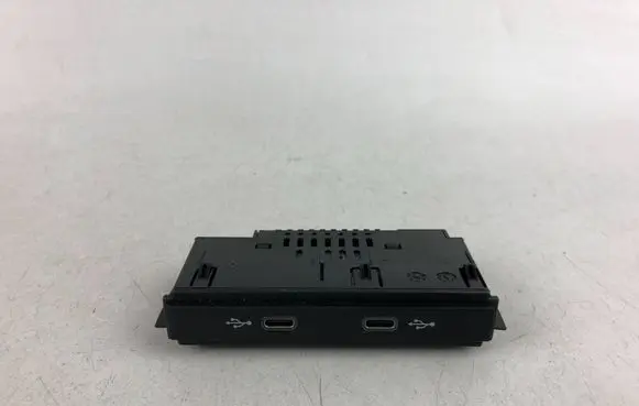 Volkswagen Golf VIII USB socket connector 5NA035736