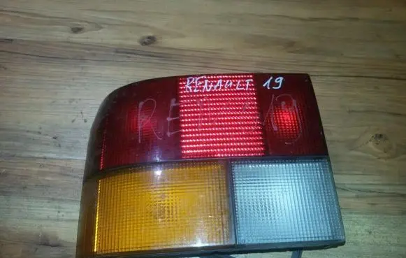 Renault 19 Rear/tail lights