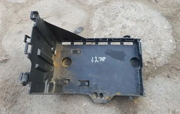 Battery box tray
