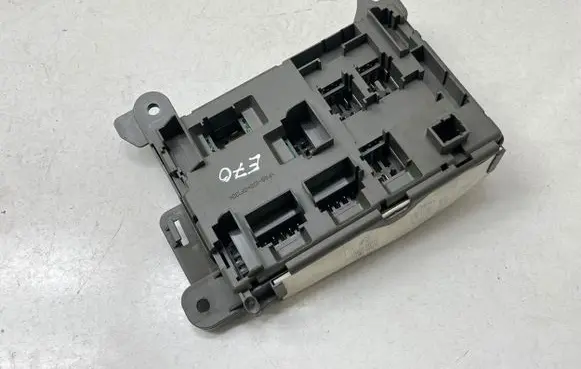BMW X5 E70 Fuse module 518954020A 693168703 000564669168703