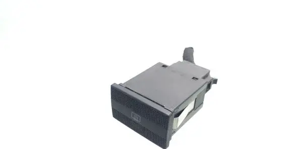Volkswagen PASSAT B4 Windscreen/window heater switch 3A0959621